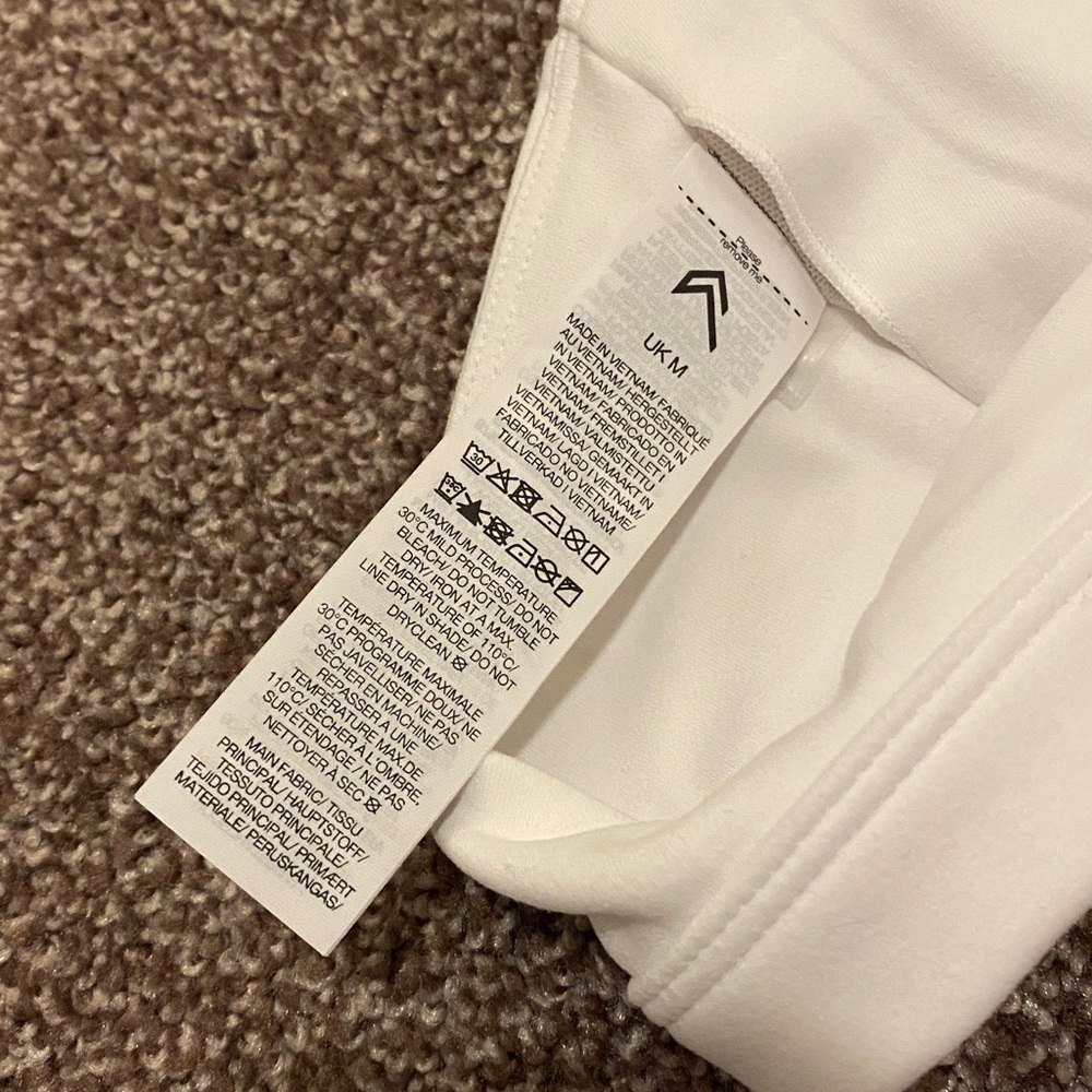 Oner Active EasyLift Halter Bra White Medium - Picture 4 of 4